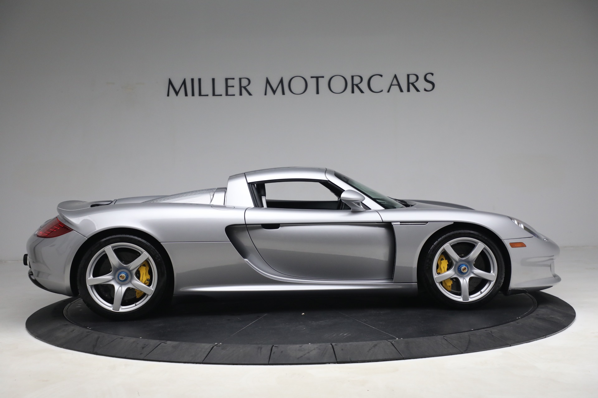 Used-2005-Porsche-Carrera-GT