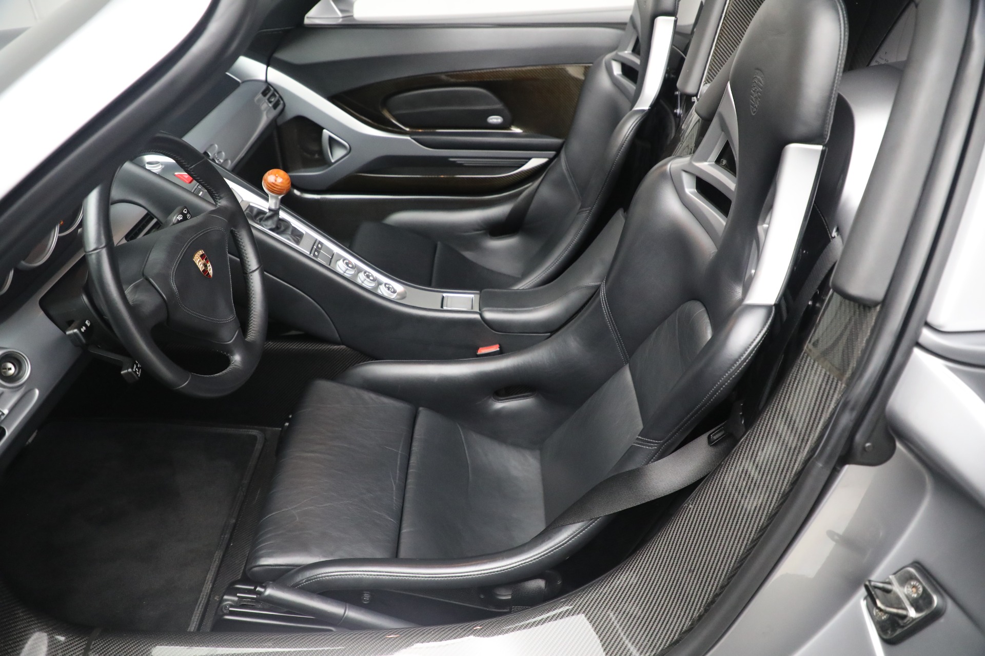 Used-2005-Porsche-Carrera-GT