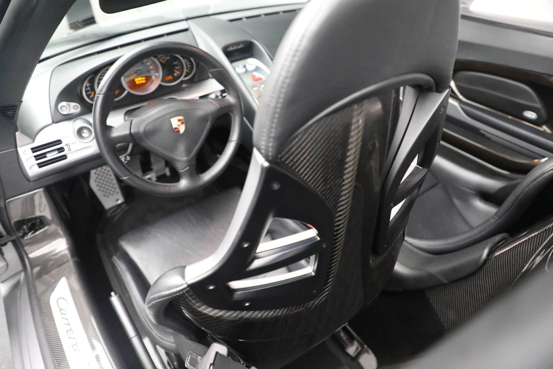 Used-2005-Porsche-Carrera-GT