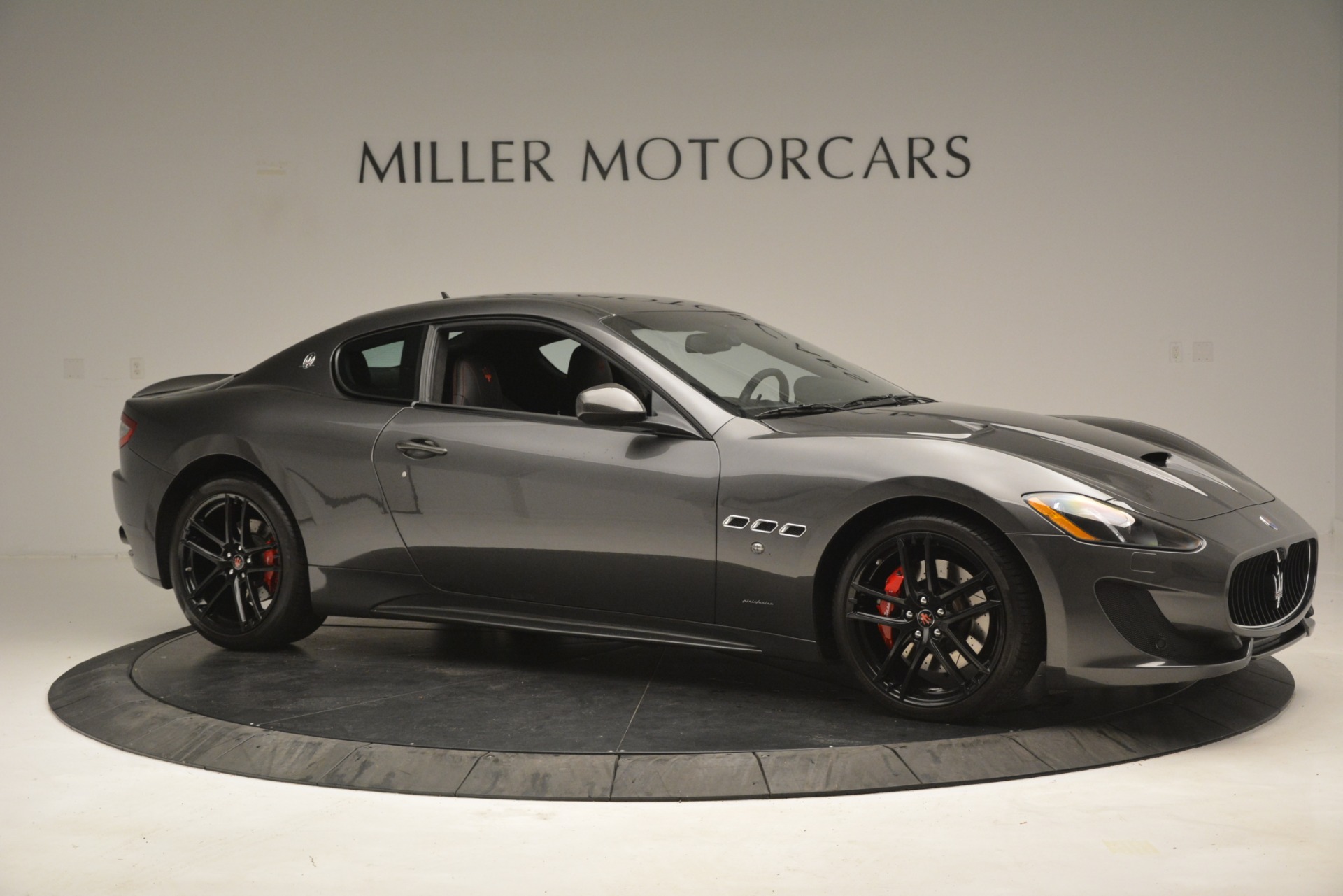 Used-2017-Maserati-GranTurismo-GT-Sport-Special-Edition