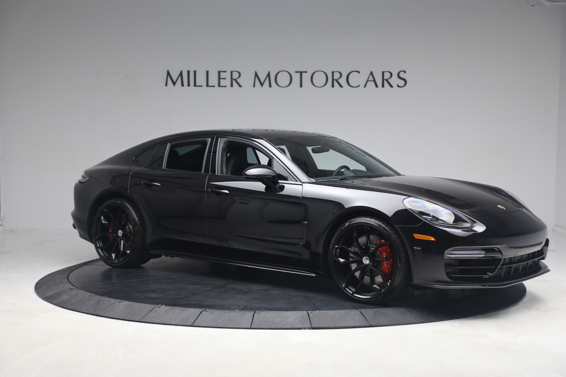 Used-2018-Porsche-Panamera-Turbo