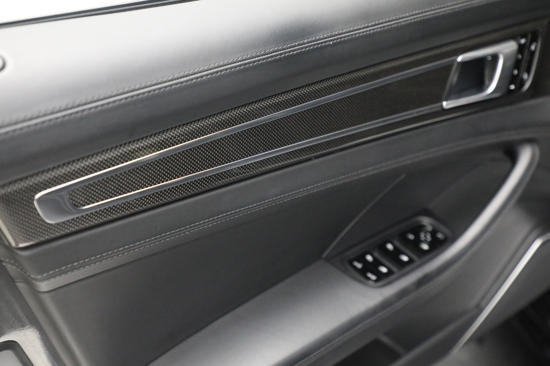 Used-2018-Porsche-Panamera-Turbo