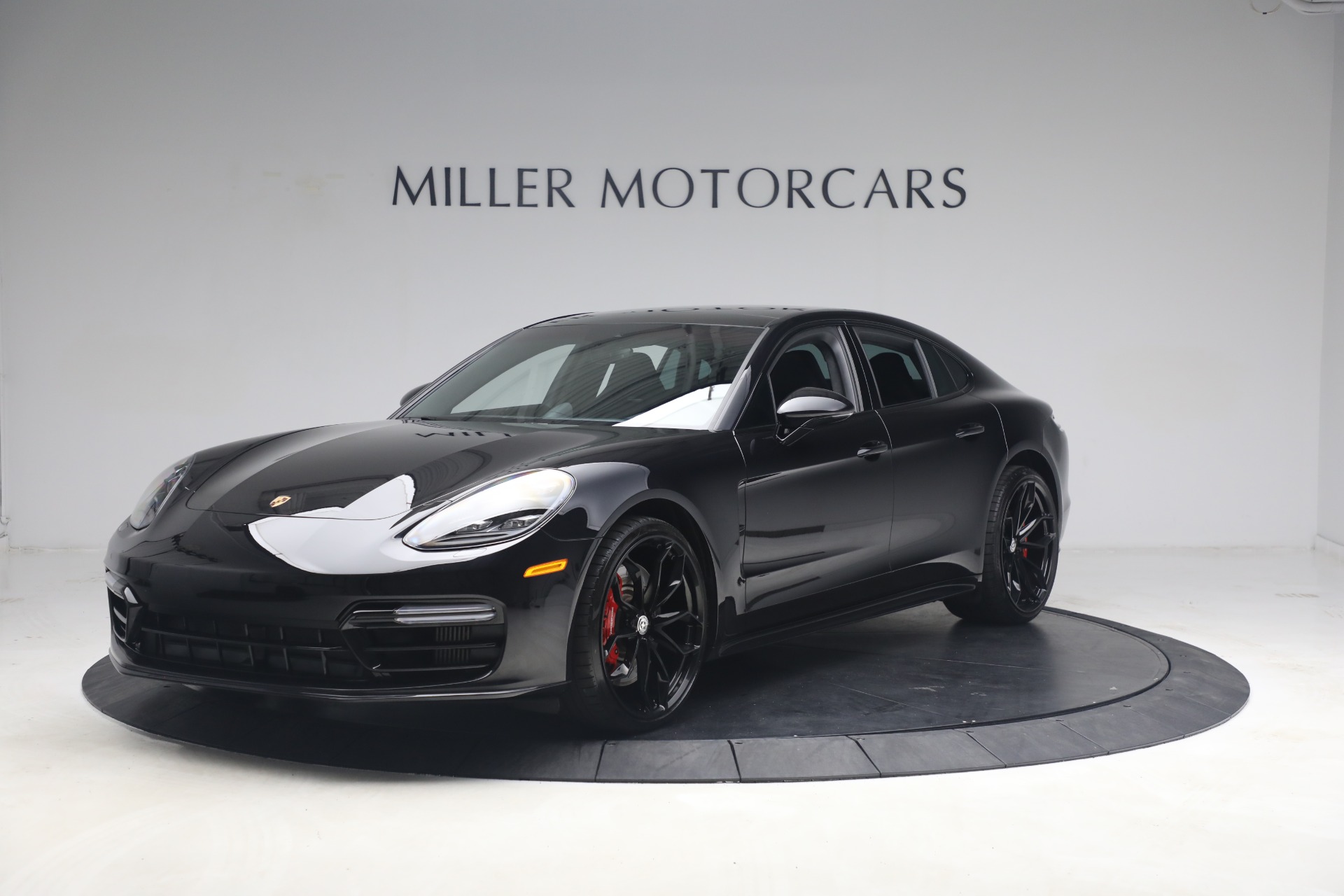 Used-2018-Porsche-Panamera-Turbo