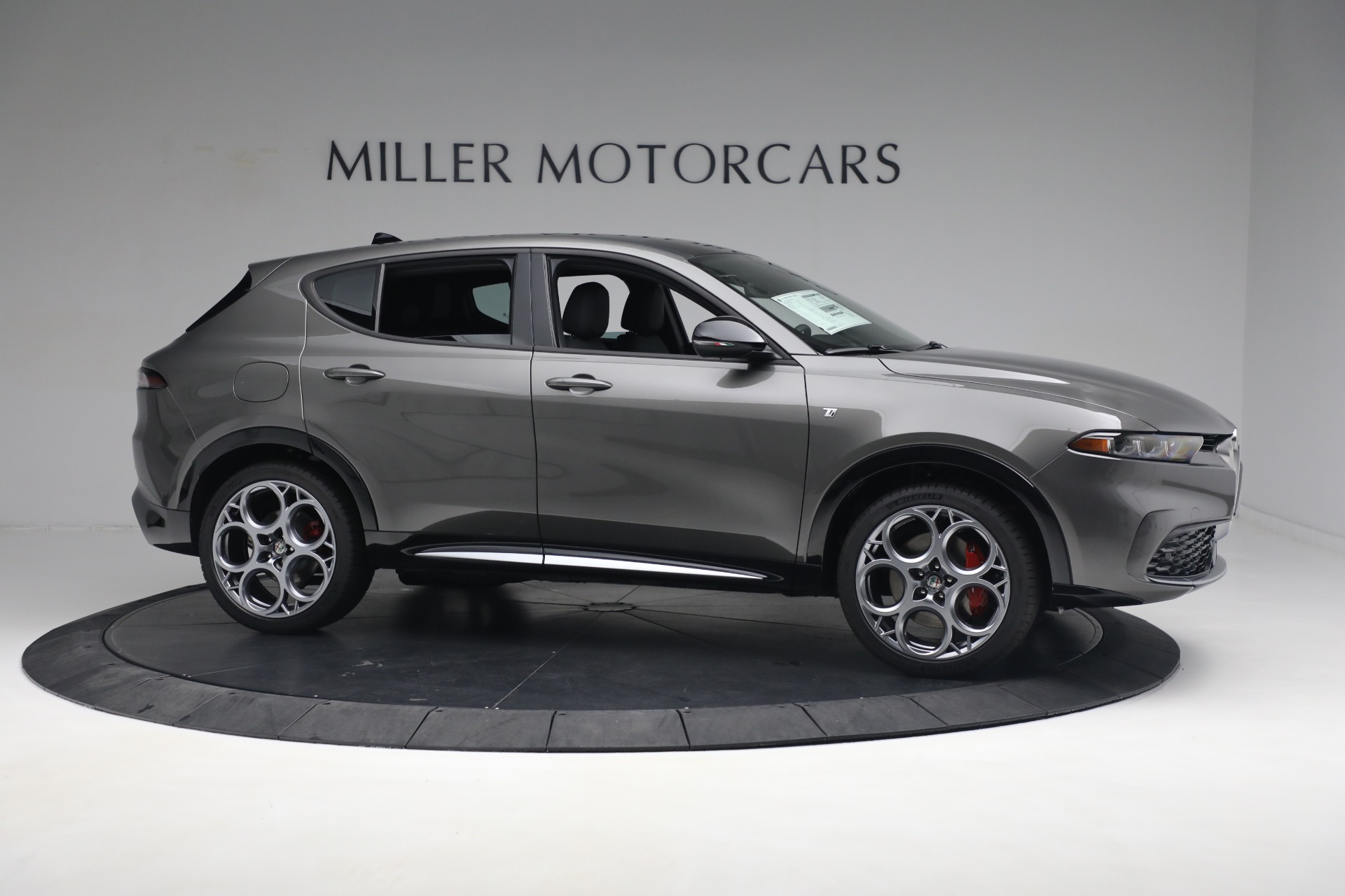 New-2024-Alfa-Romeo-Tonale-Ti