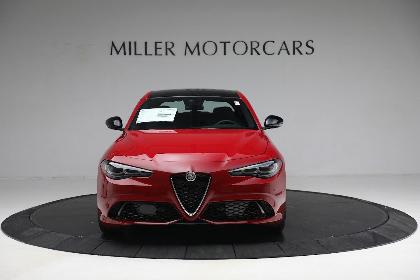 New-2024-Alfa-Romeo-Giulia-Ti