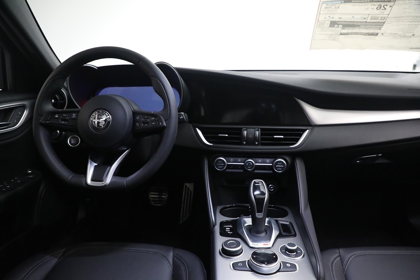 New-2024-Alfa-Romeo-Giulia-Ti