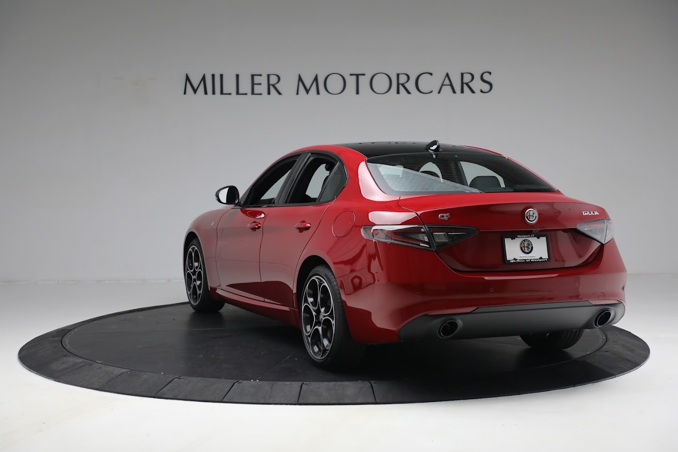 New-2024-Alfa-Romeo-Giulia-Ti