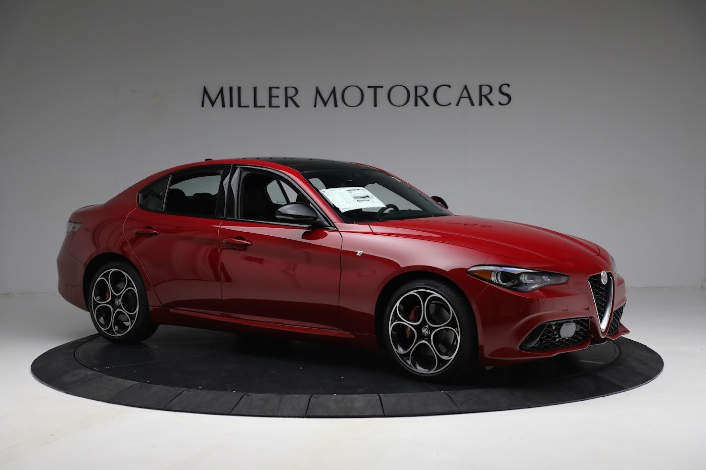 New-2024-Alfa-Romeo-Giulia-Ti