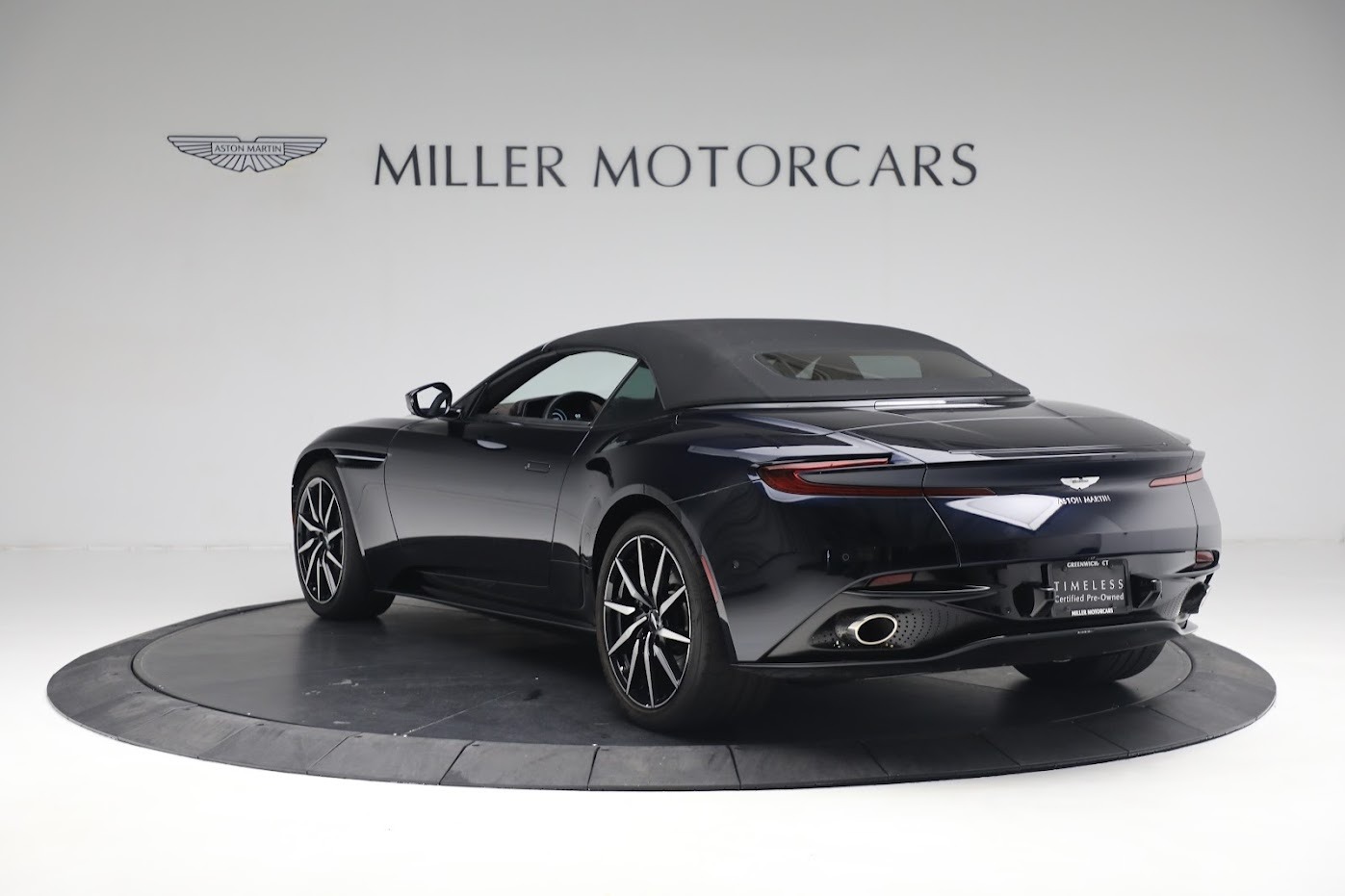 Used-2020-Aston-Martin-DB11-Volante