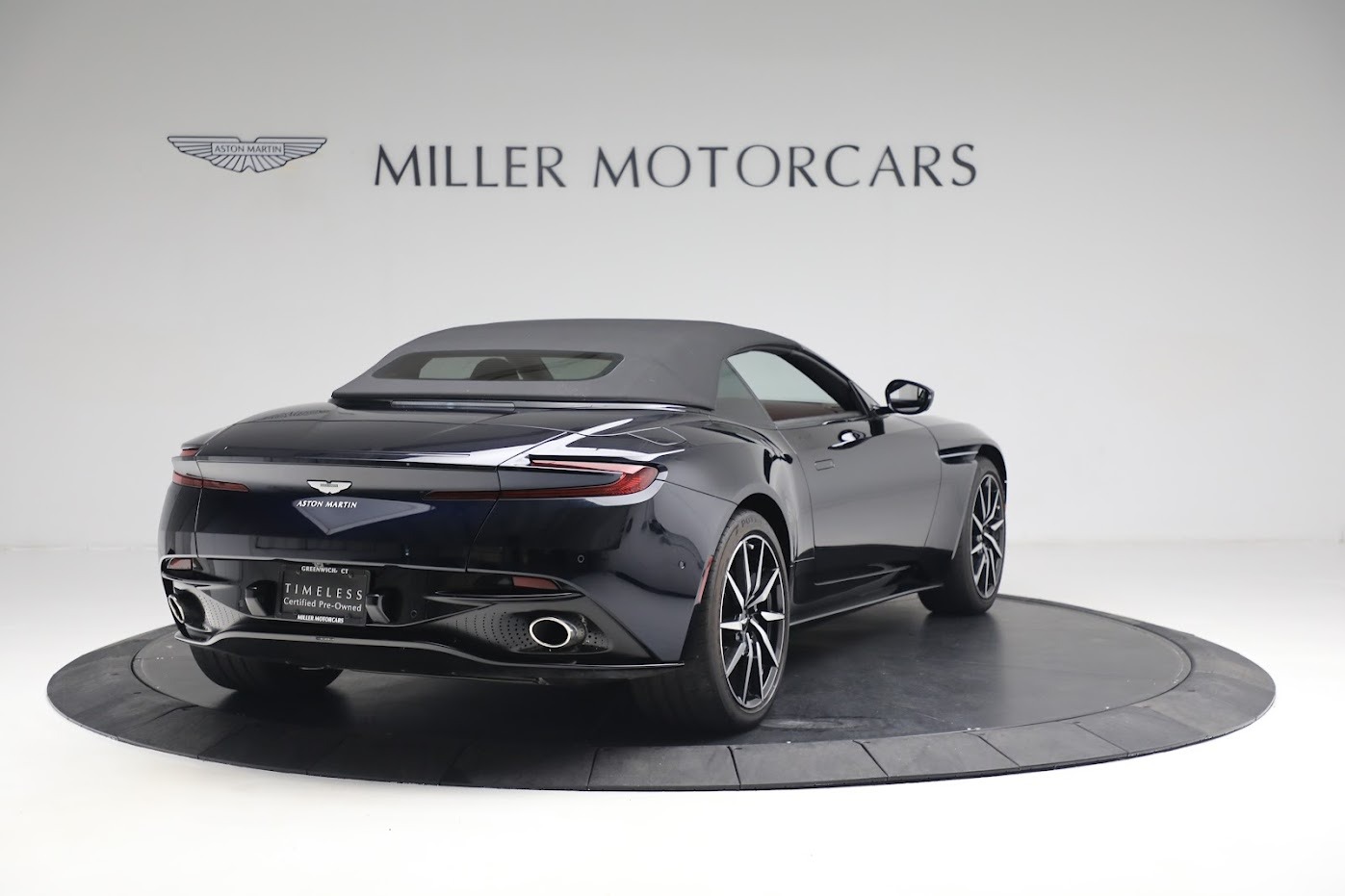 Used-2020-Aston-Martin-DB11-Volante