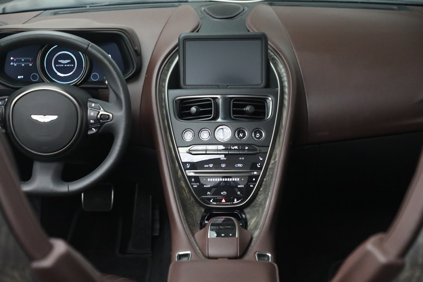 Used-2020-Aston-Martin-DB11-Volante