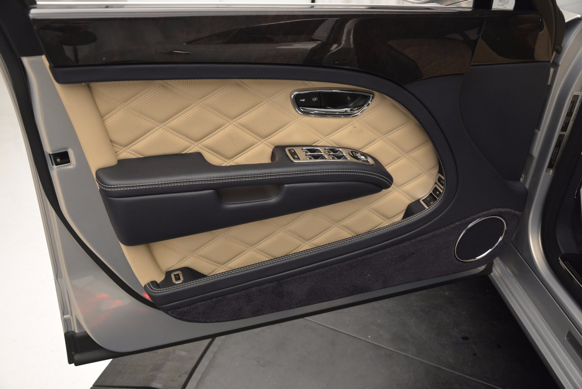 Used-2016-Bentley-Mulsanne-Speed