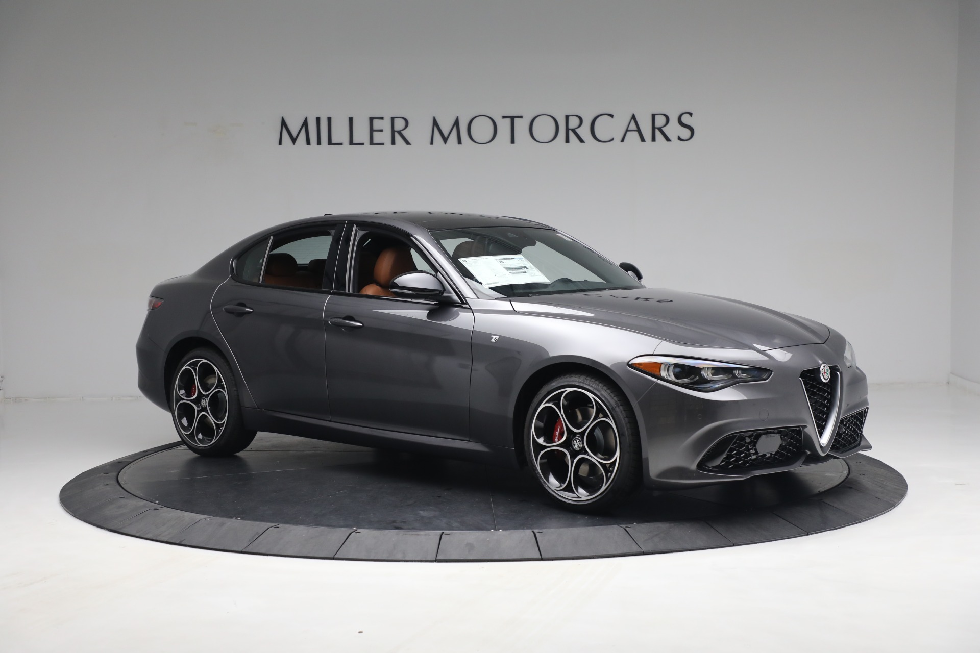New-2024-Alfa-Romeo-Giulia-Ti