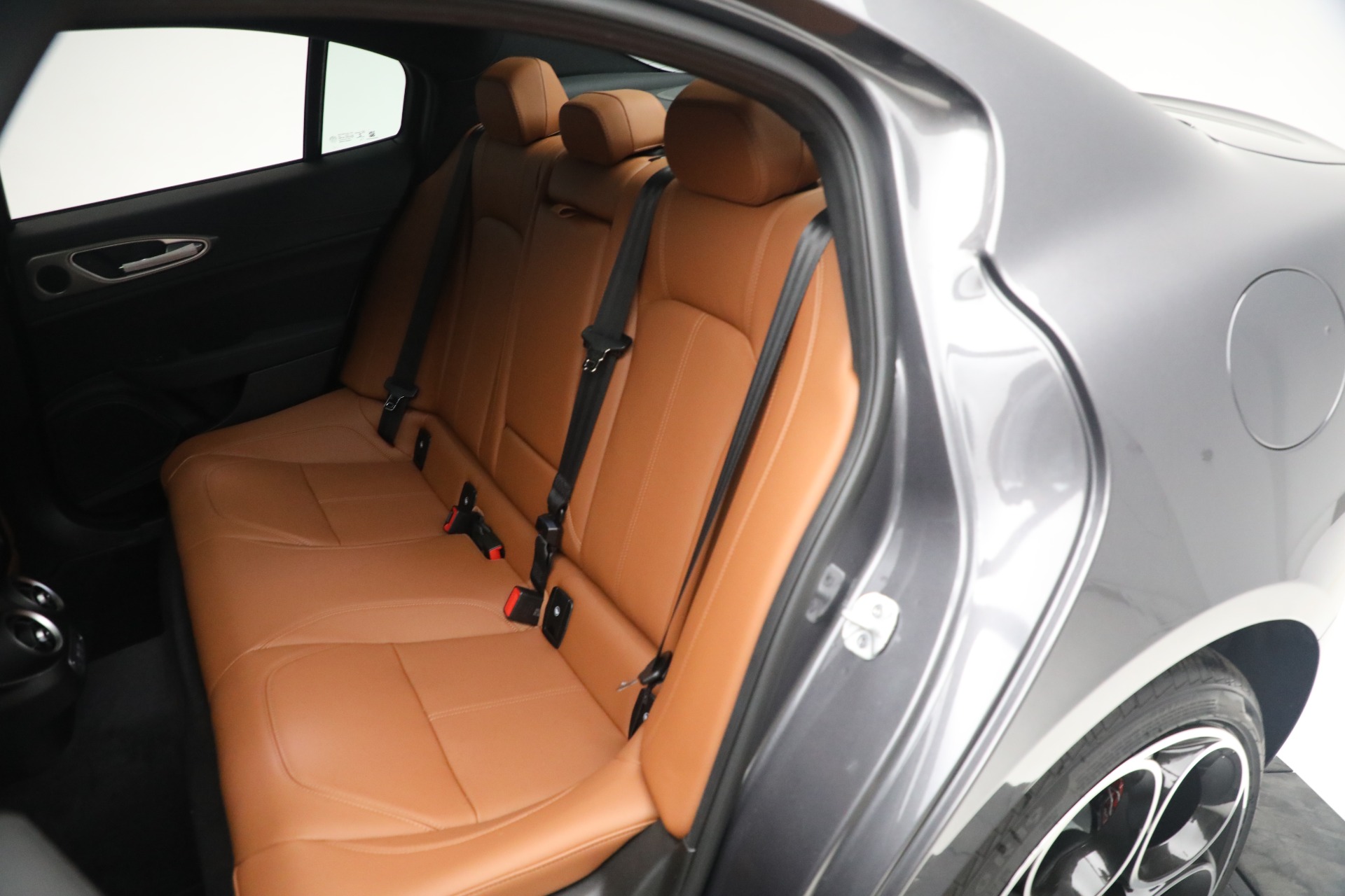 New-2024-Alfa-Romeo-Giulia-Ti