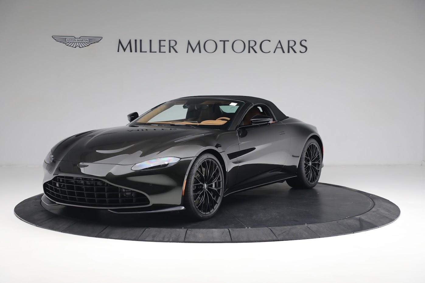 Used-2023-Aston-Martin-Vantage-V8