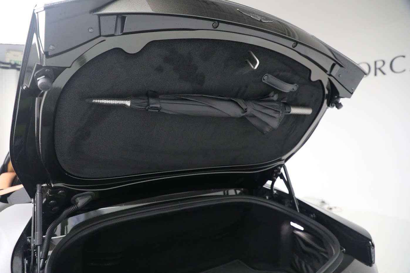 Used-2023-Aston-Martin-Vantage-V8