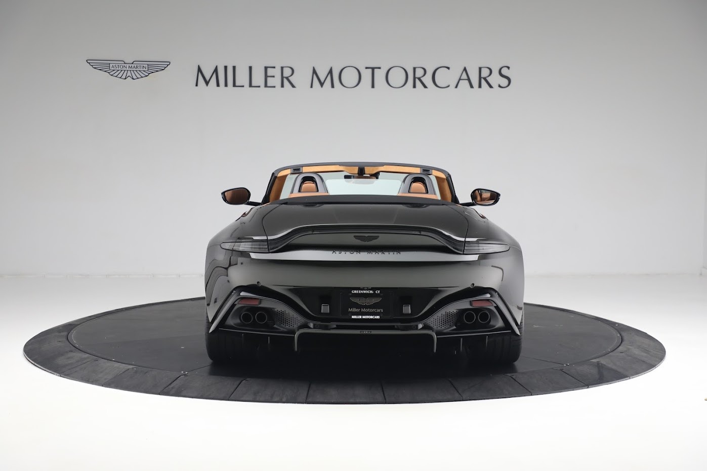 Used-2023-Aston-Martin-Vantage-V8