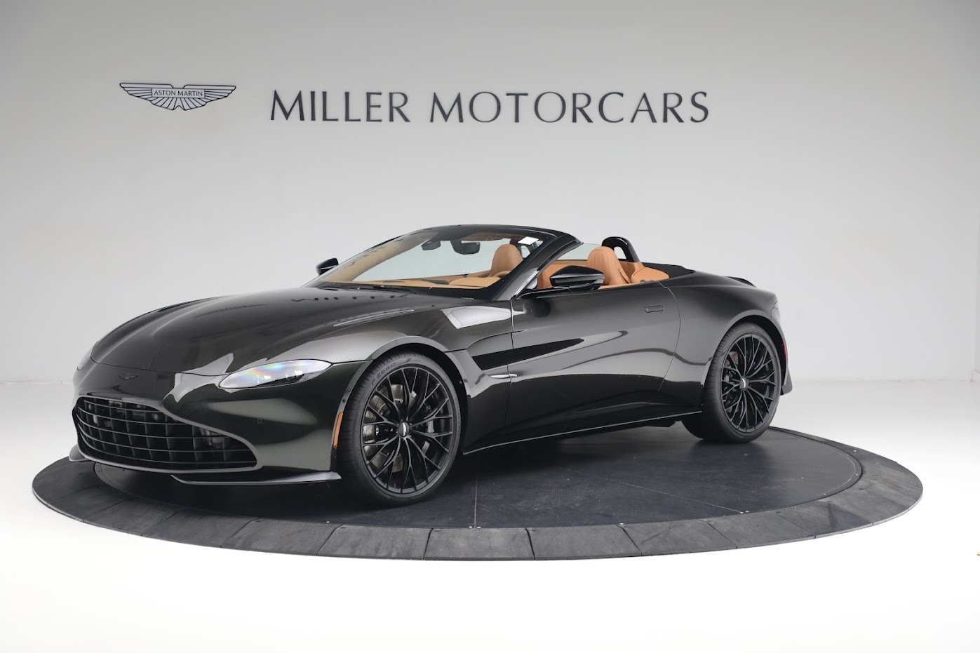 Used-2023-Aston-Martin-Vantage-V8