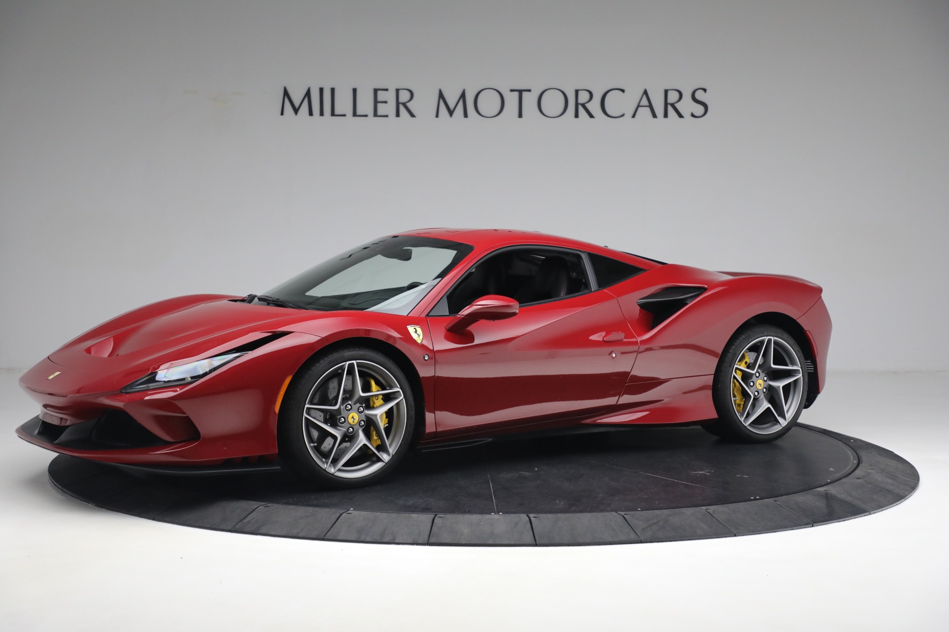 Used-2022-Ferrari-F8-Tributo
