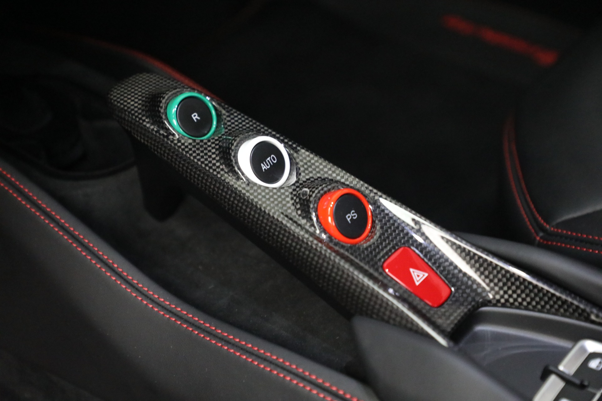 Used-2022-Ferrari-F8-Tributo