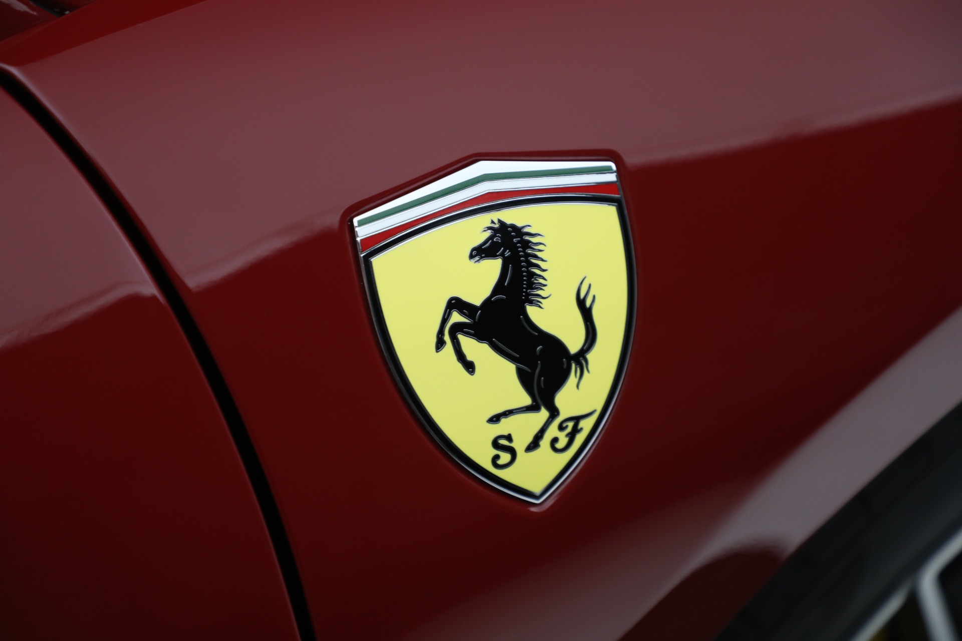 Used-2022-Ferrari-F8-Tributo