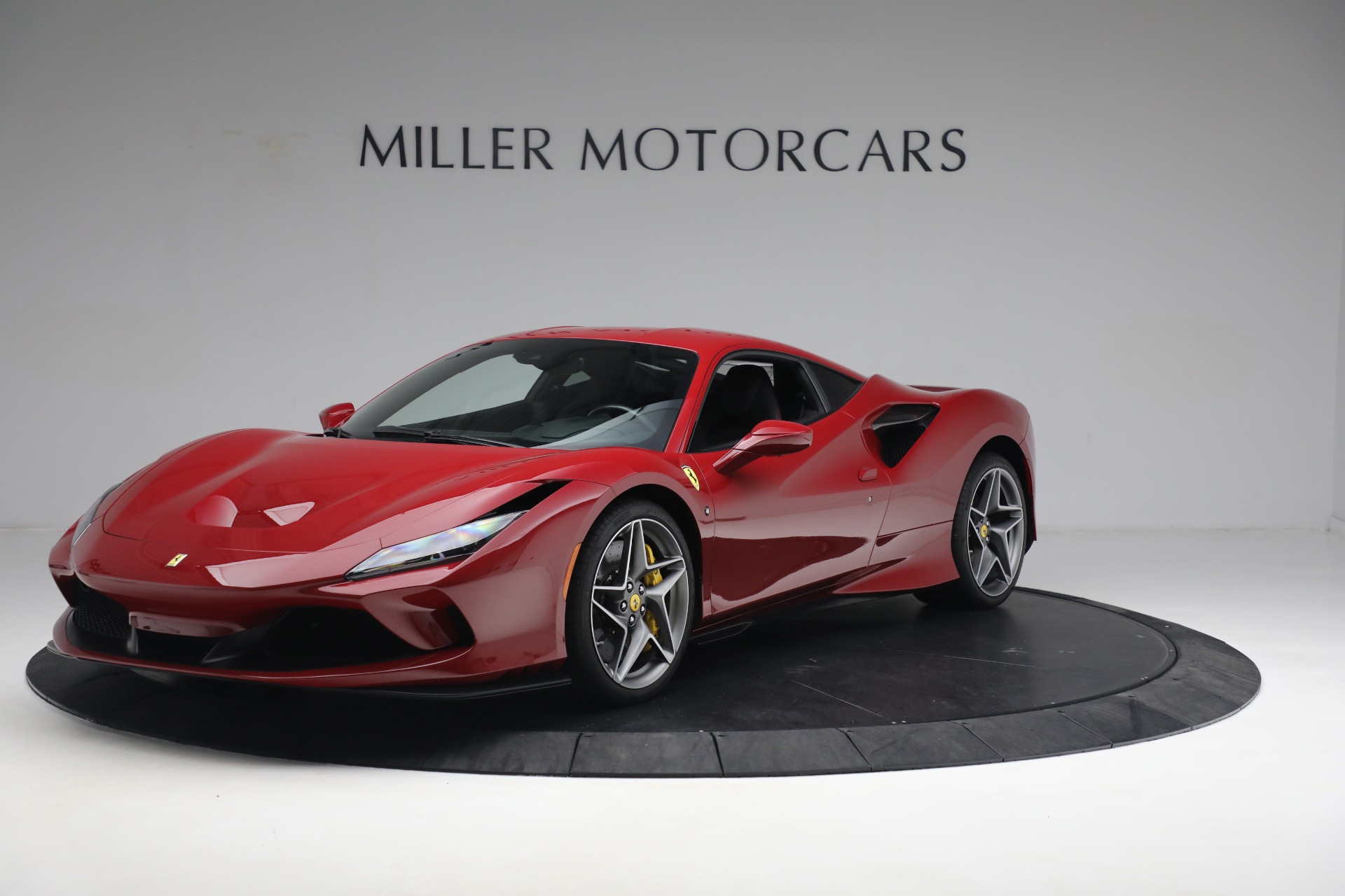 Used-2022-Ferrari-F8-Tributo