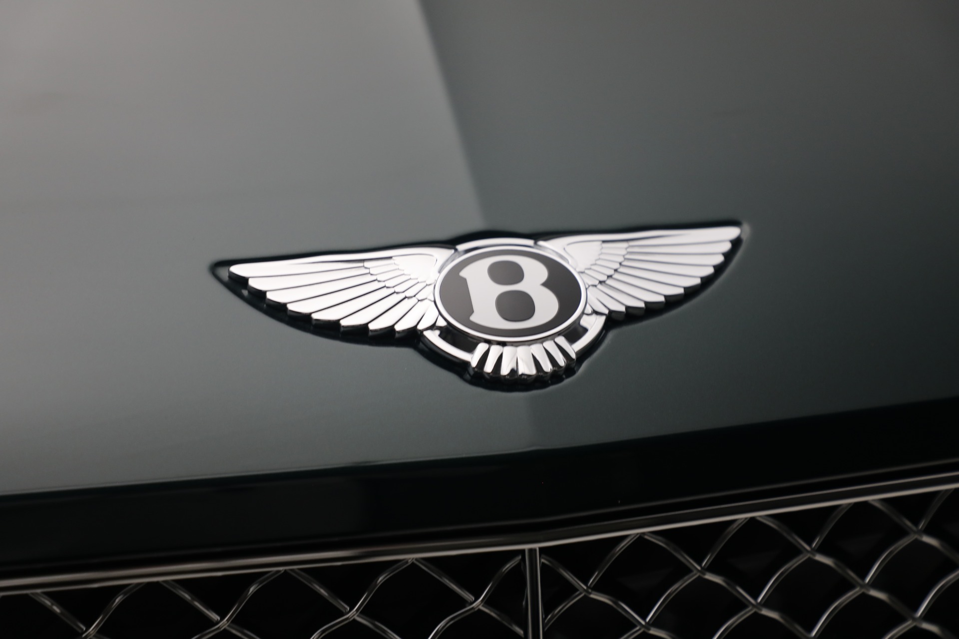 Used-2023-Bentley-Bentayga-Azure-Hybrid