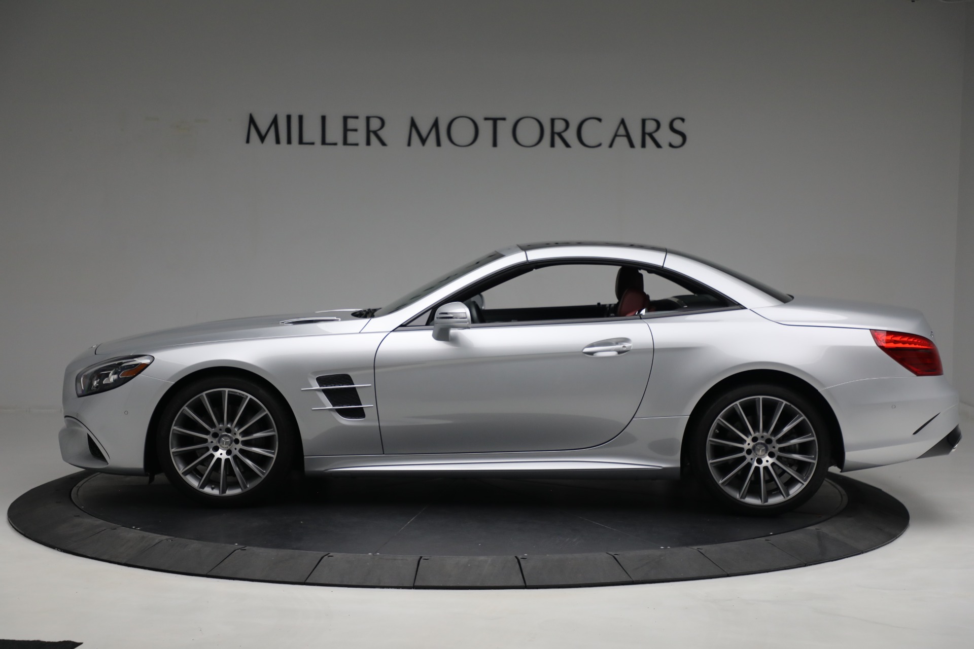 Used-2017-Mercedes-Benz-SL-Class-SL-450