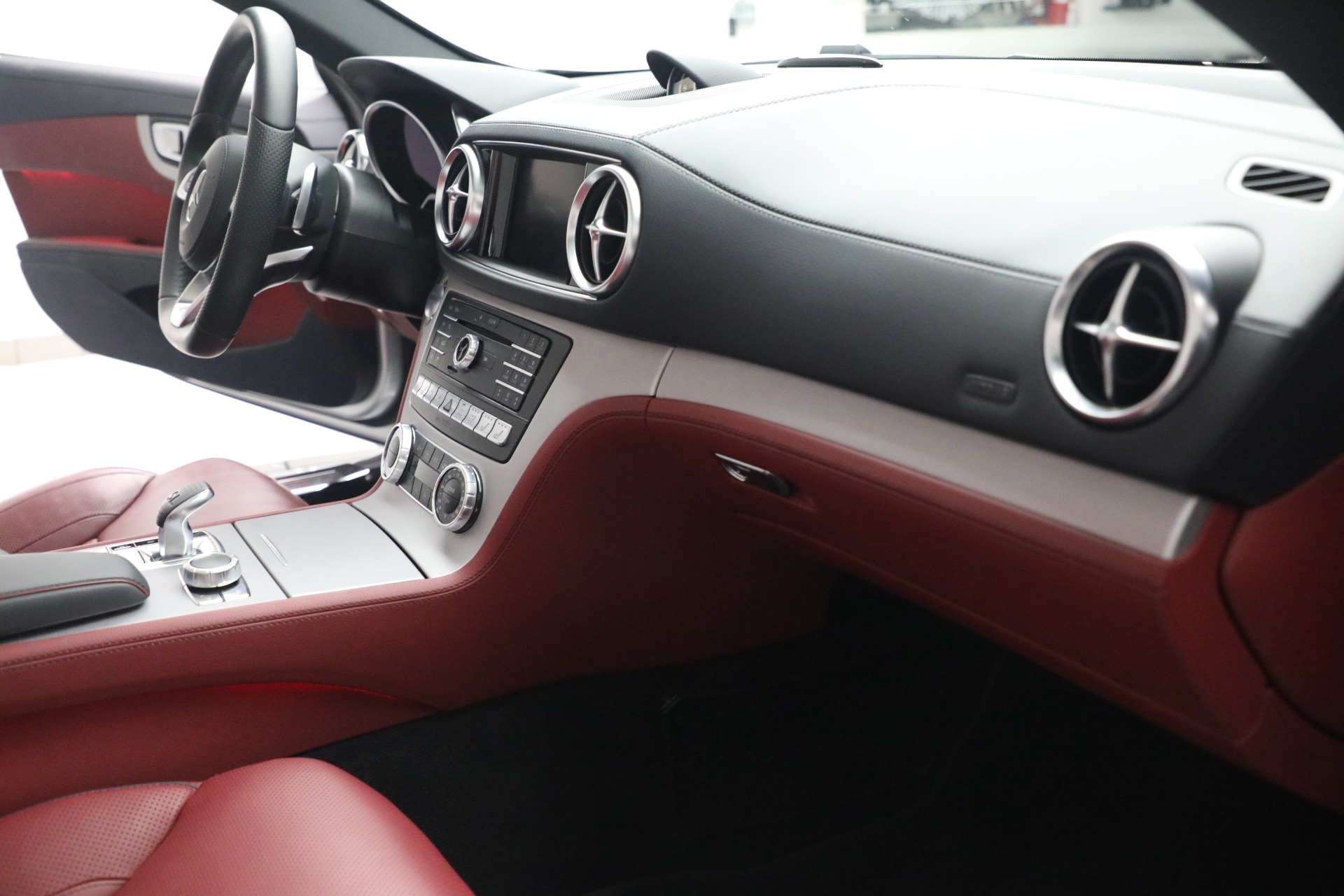 Used-2017-Mercedes-Benz-SL-Class-SL-450