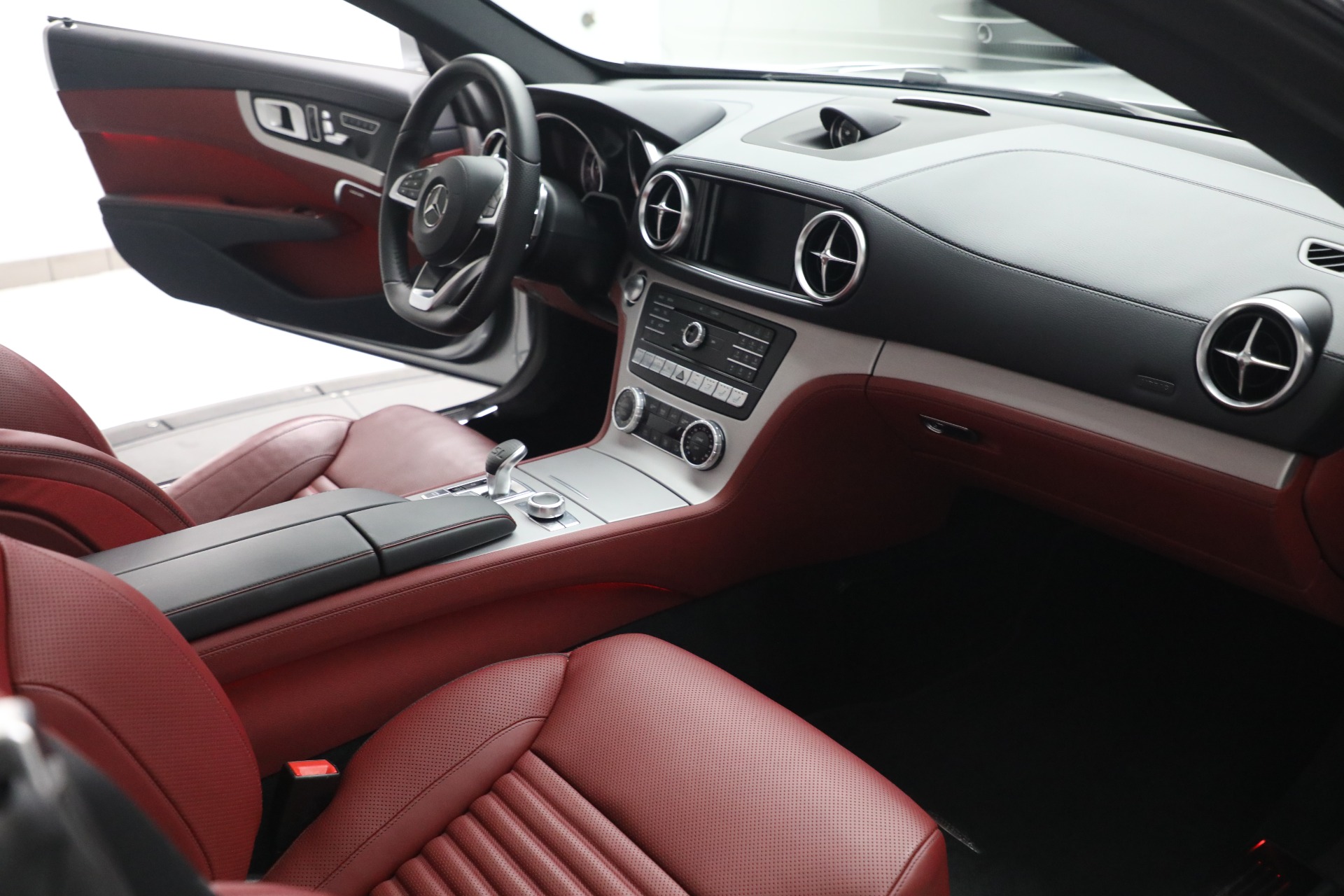 Used-2017-Mercedes-Benz-SL-Class-SL-450