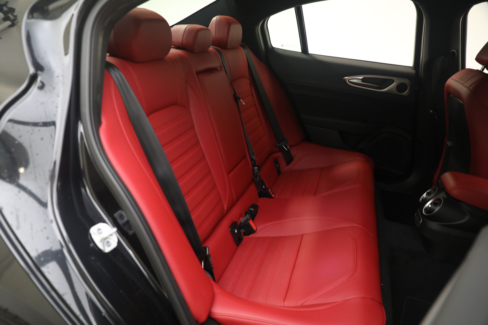 New-2024-Alfa-Romeo-Giulia-Veloce