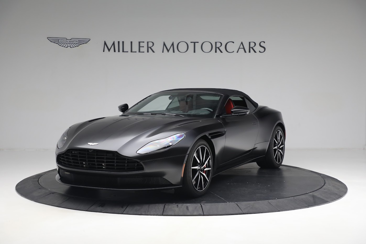 Used-2020-Aston-Martin-DB11-Volante