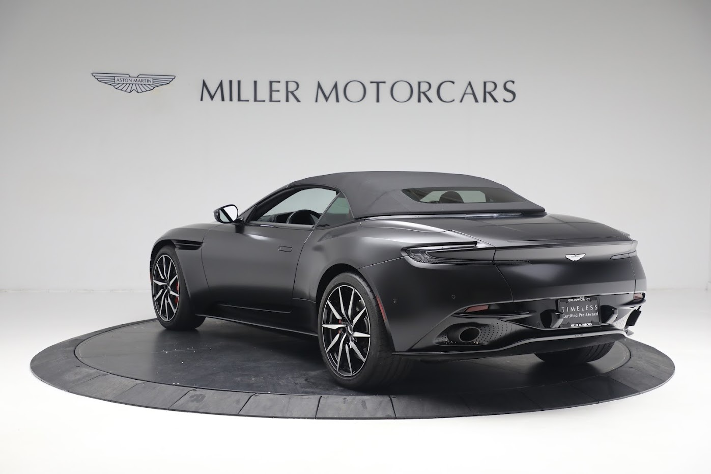 Used-2020-Aston-Martin-DB11-Volante