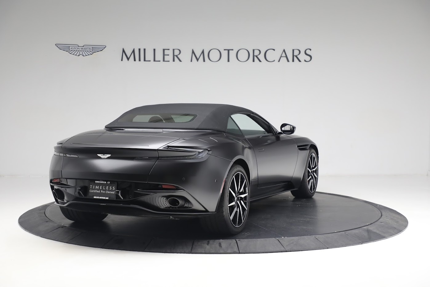 Used-2020-Aston-Martin-DB11-Volante