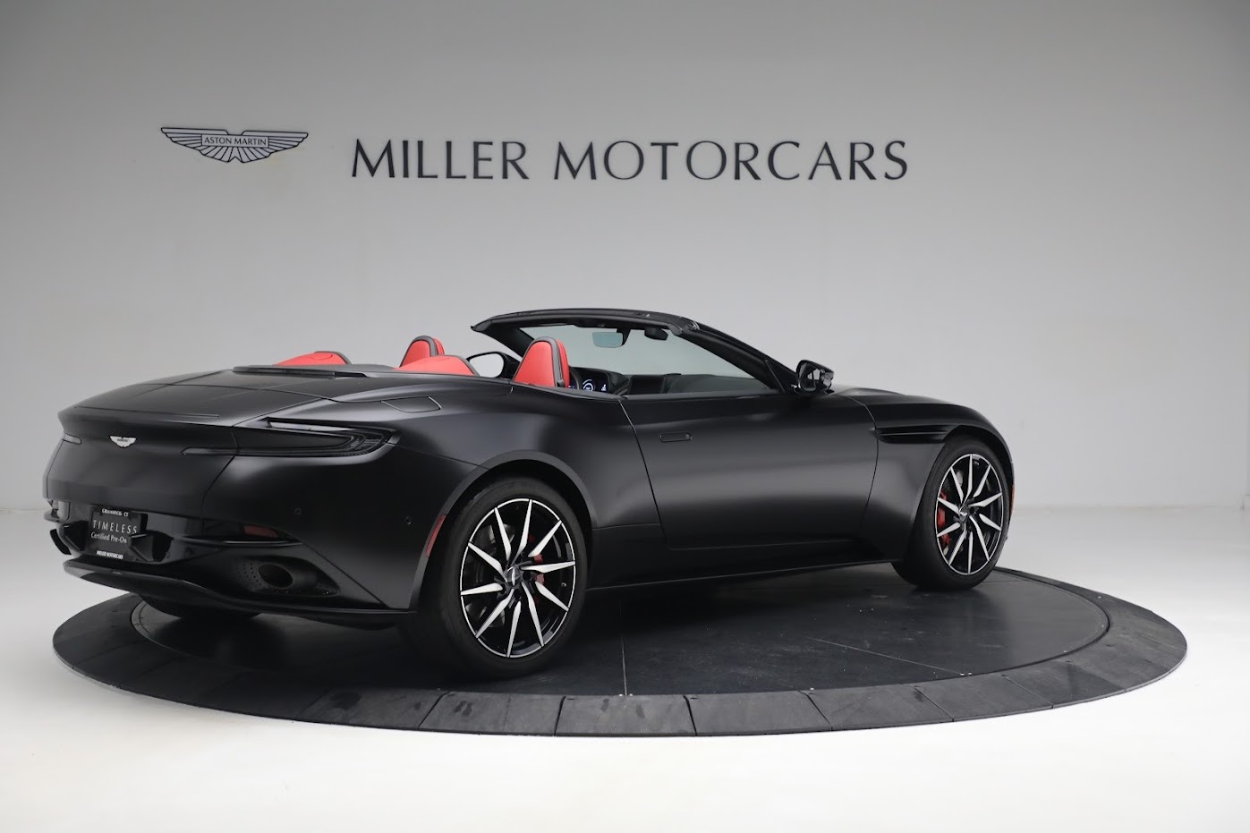 Used-2020-Aston-Martin-DB11-Volante