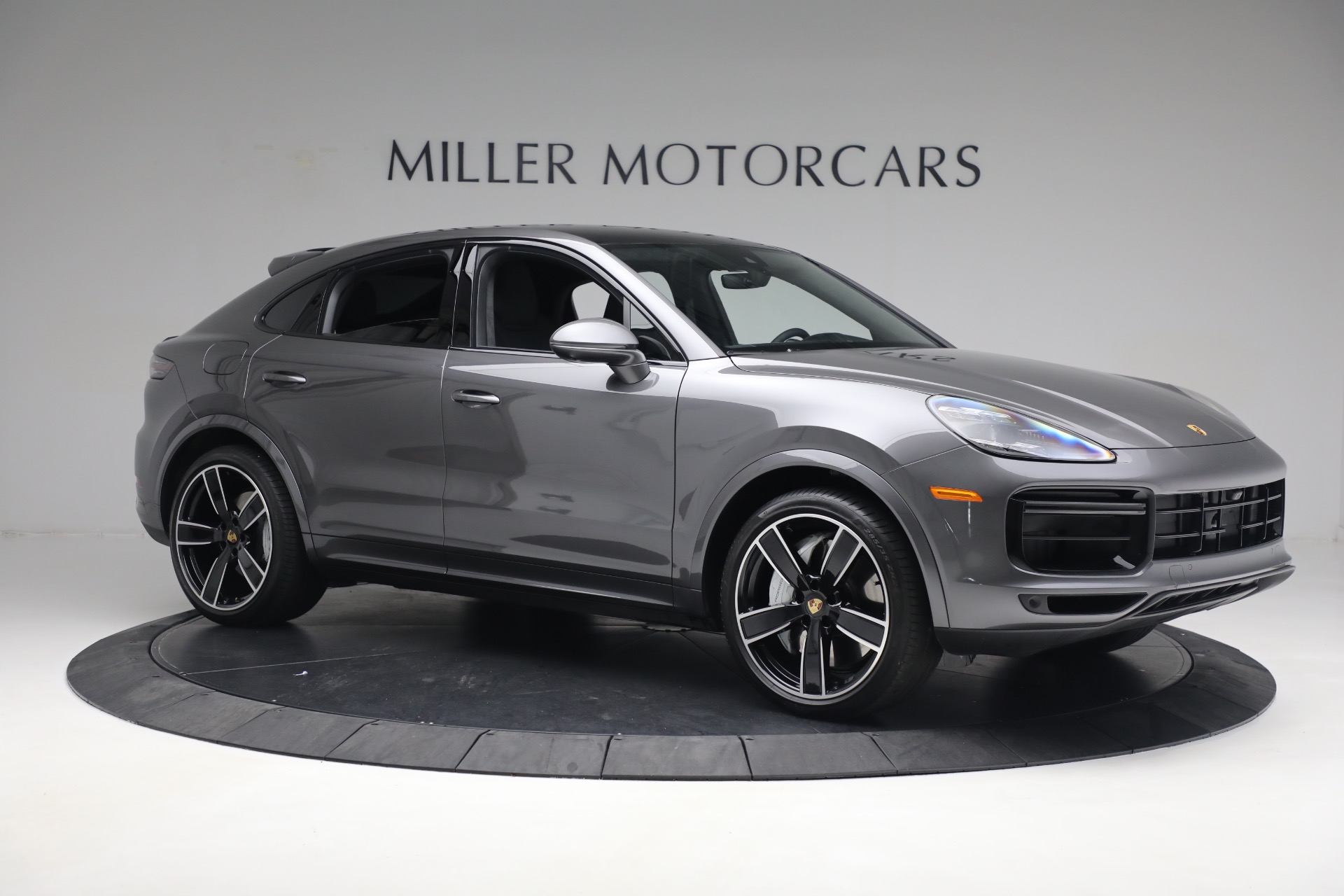 Used-2023-Porsche-Cayenne-Turbo-Coupe