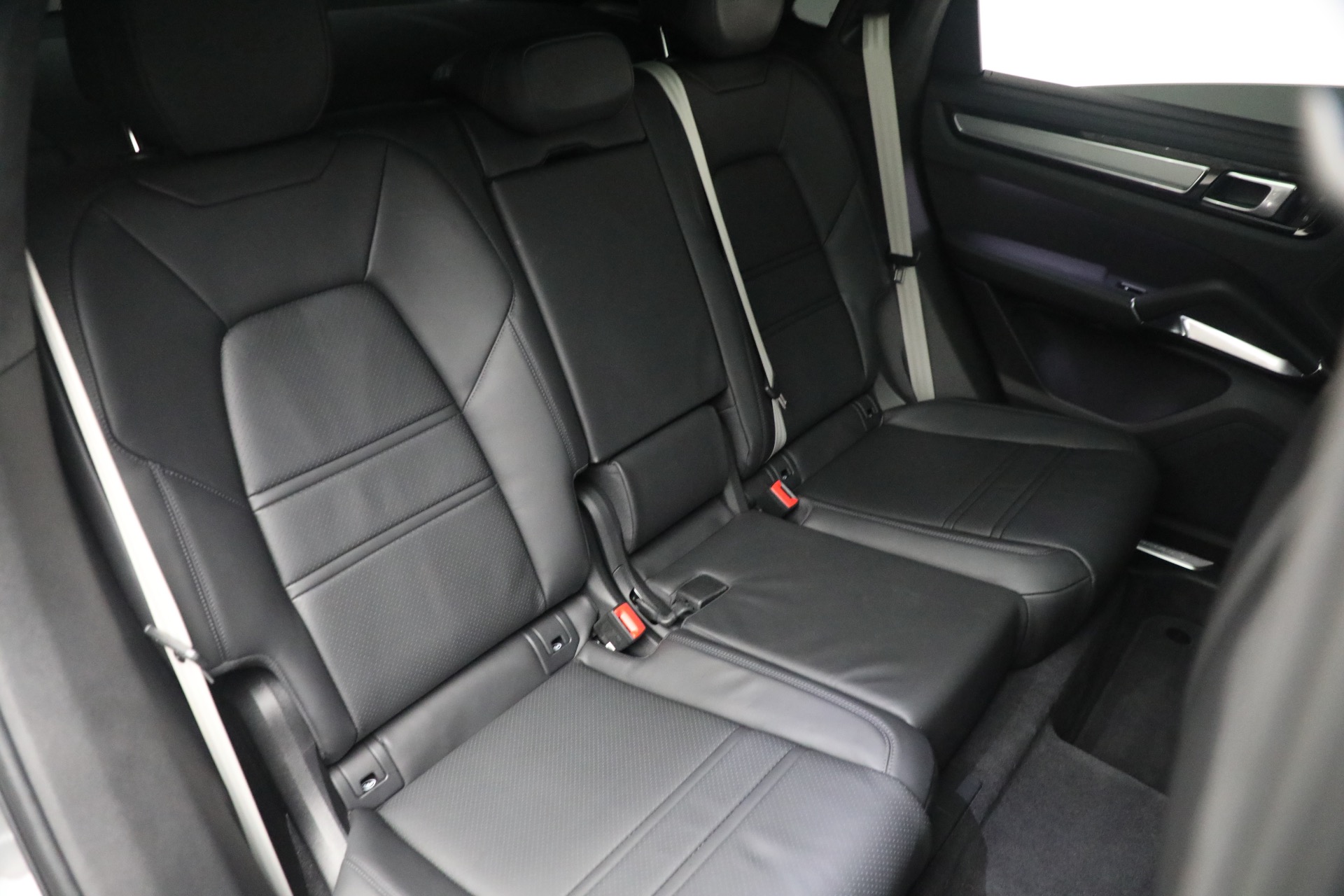 Used-2023-Porsche-Cayenne-Turbo-Coupe