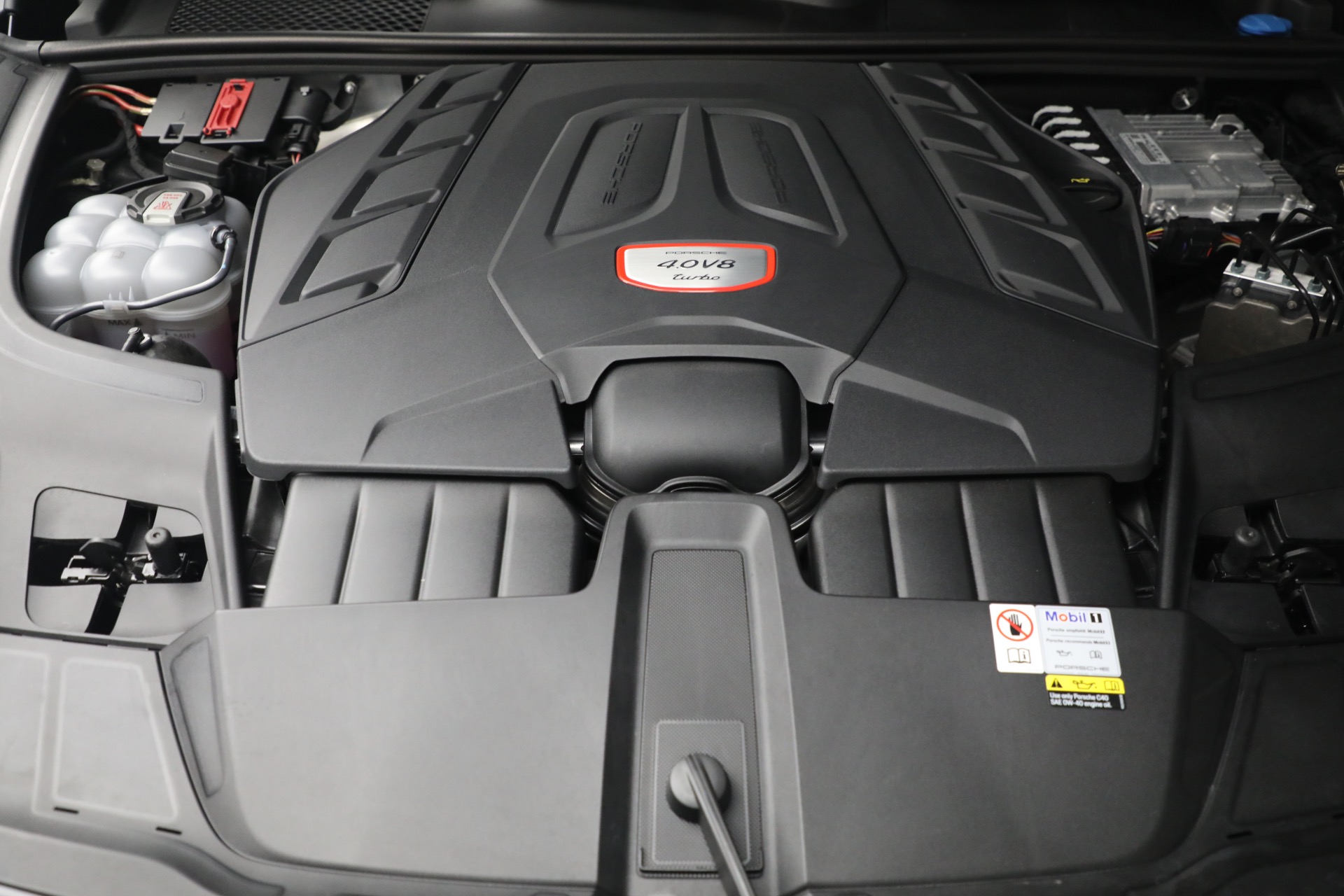 Used-2023-Porsche-Cayenne-Turbo-Coupe