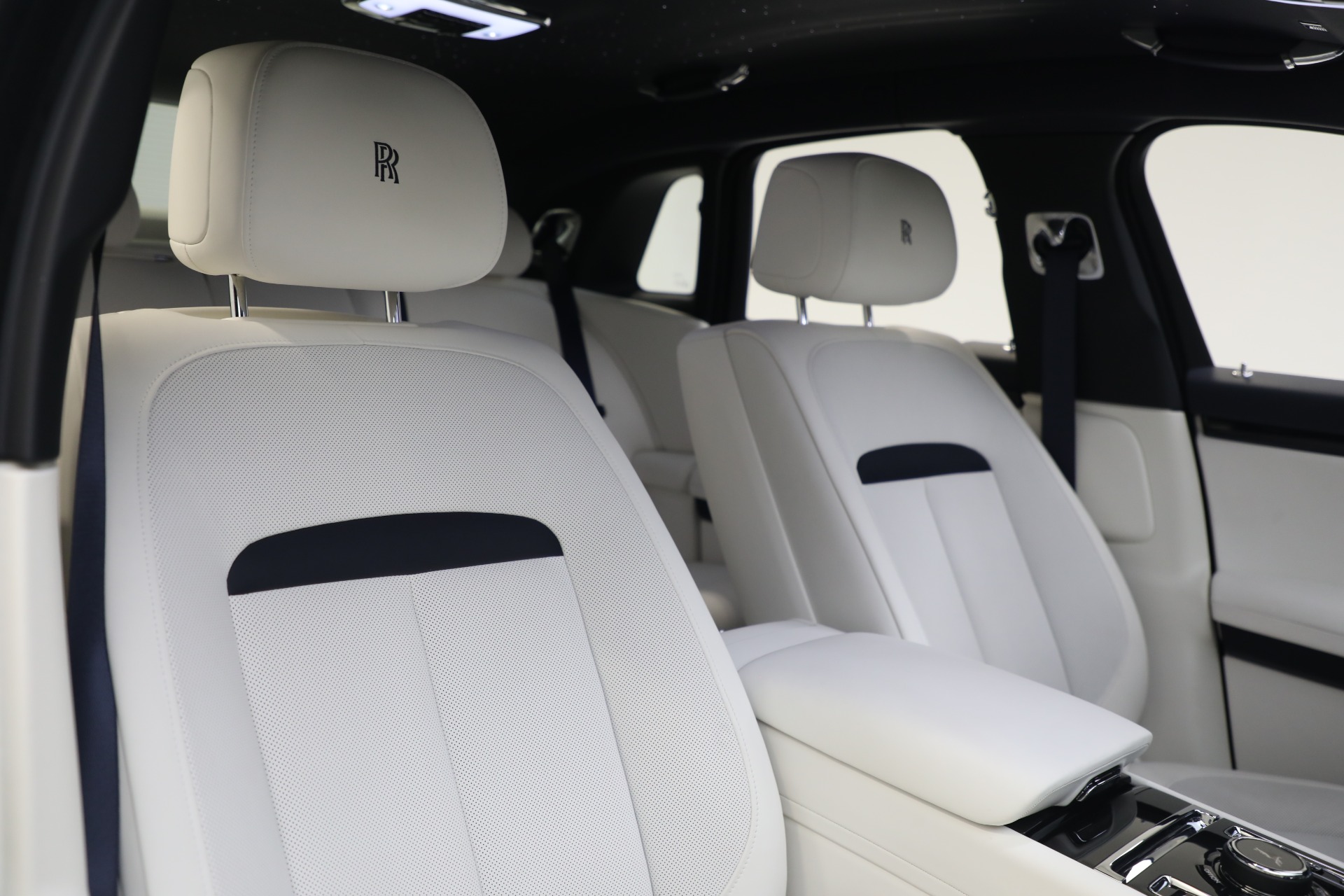 Used-2022-Rolls-Royce-Ghost