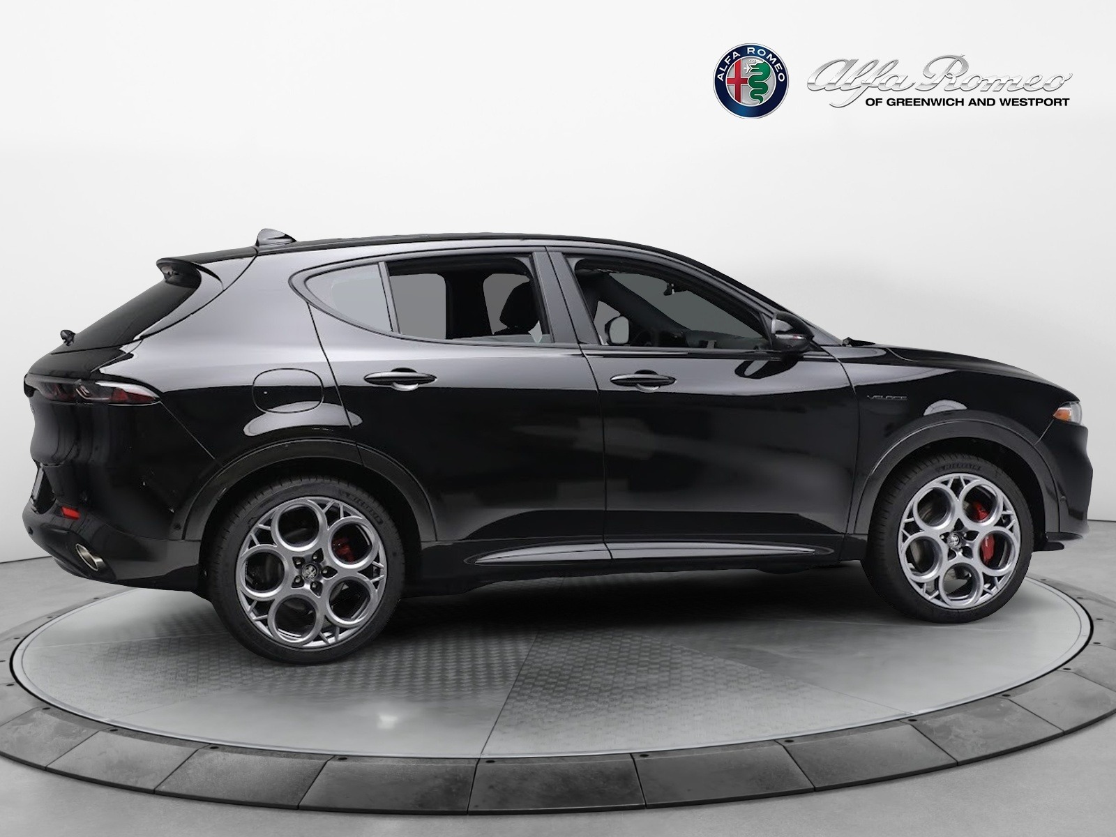 Used-2024-Alfa-Romeo-Tonale-Veloce