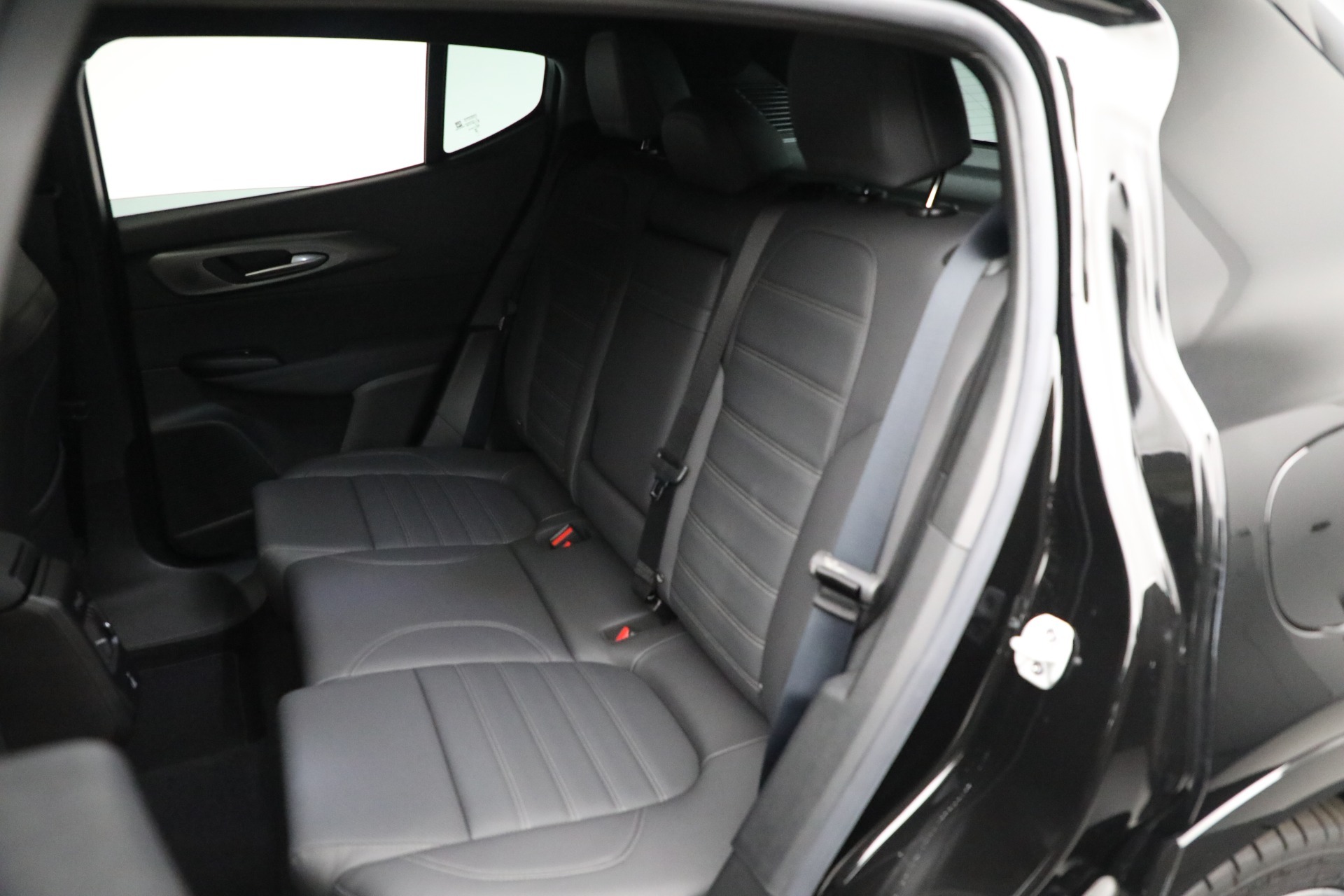 Used-2024-Alfa-Romeo-Tonale-Veloce