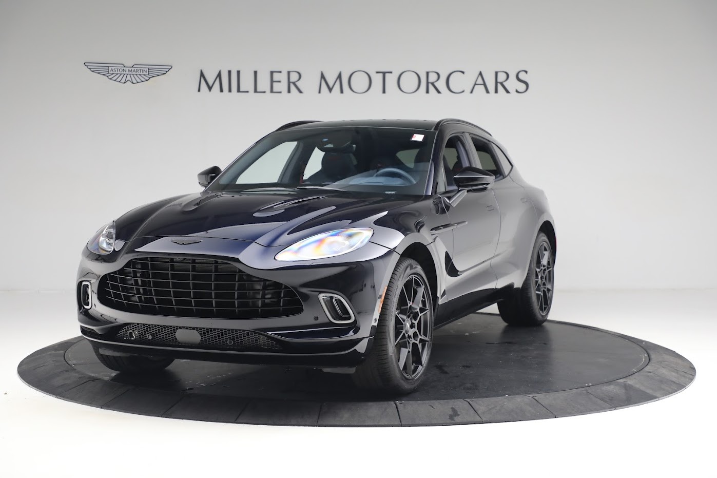 New-2024-Aston-Martin-DBX