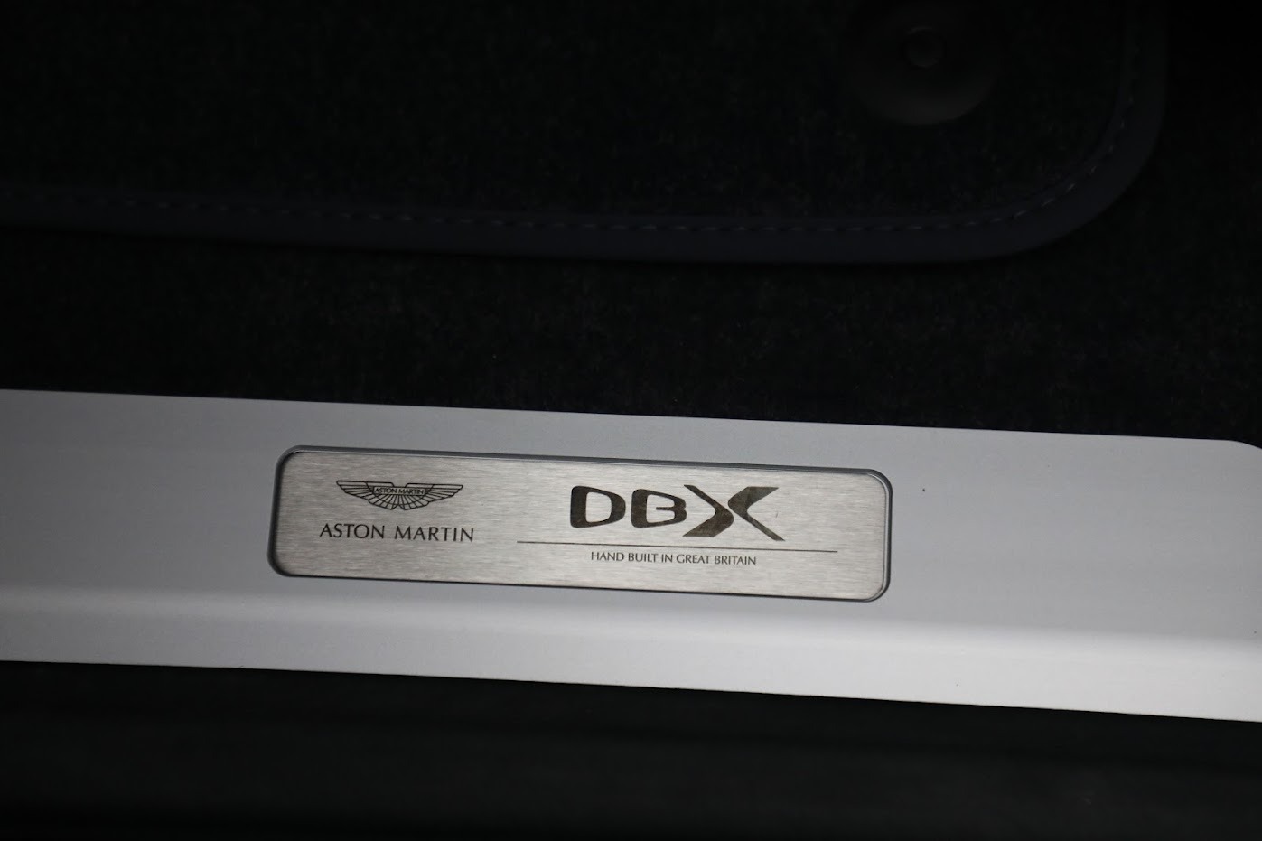 New-2024-Aston-Martin-DBX