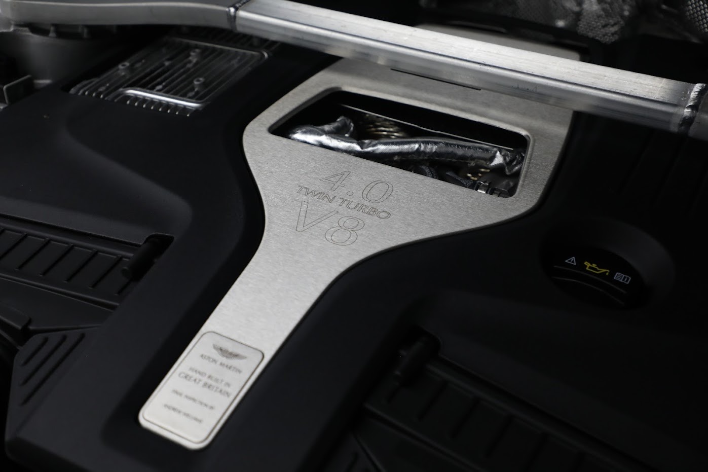 New-2024-Aston-Martin-DBX