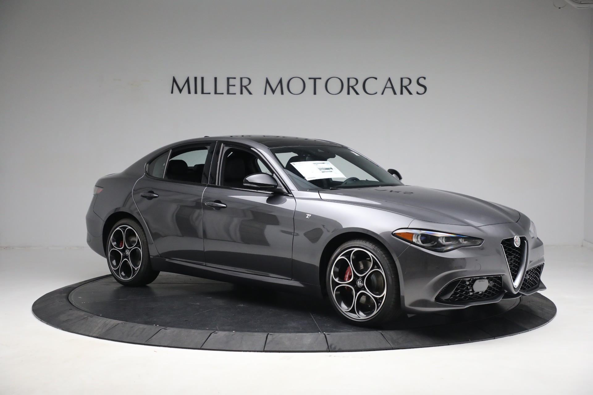 New-2024-Alfa-Romeo-Giulia-Ti
