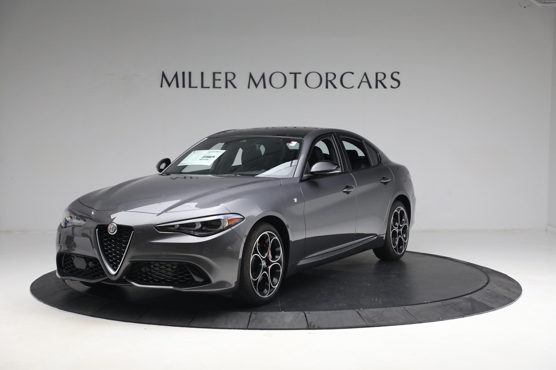 New-2024-Alfa-Romeo-Giulia-Ti