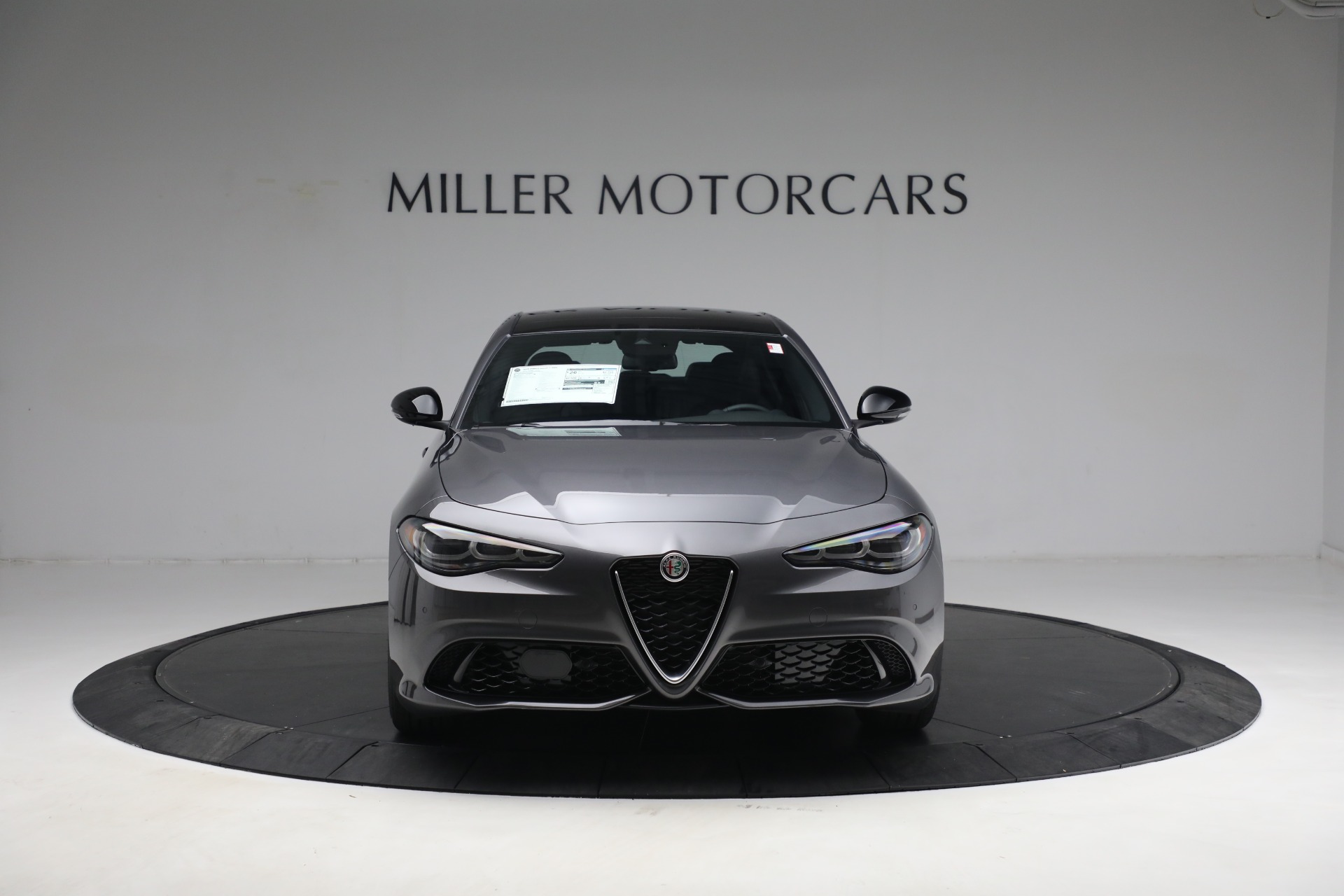 New-2024-Alfa-Romeo-Giulia-Ti