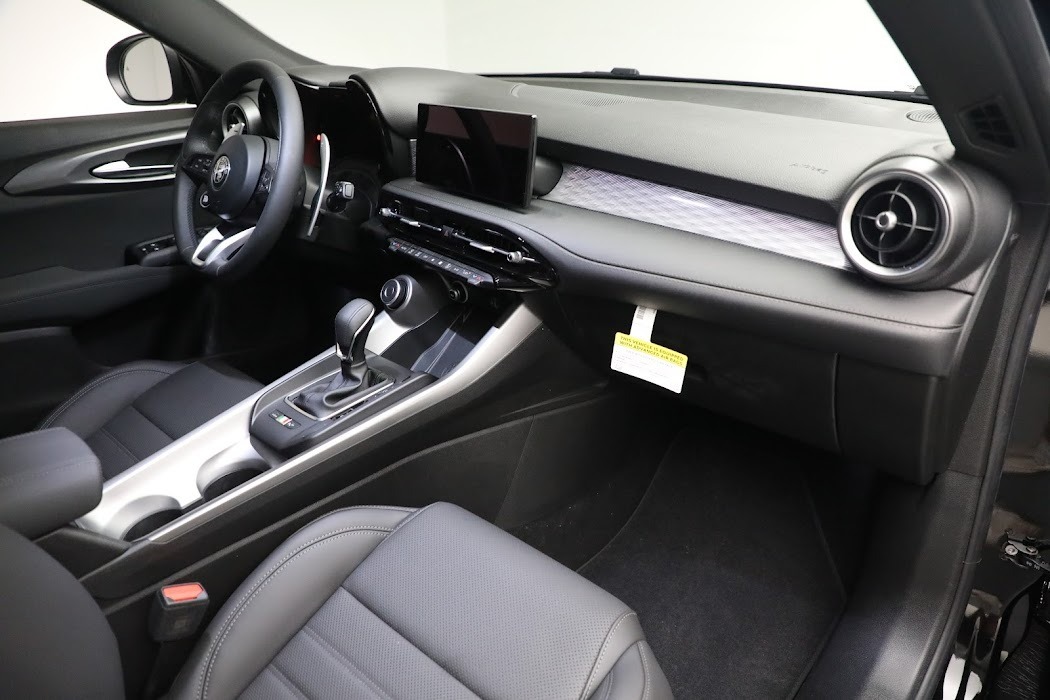 New-2024-Alfa-Romeo-Tonale-Ti