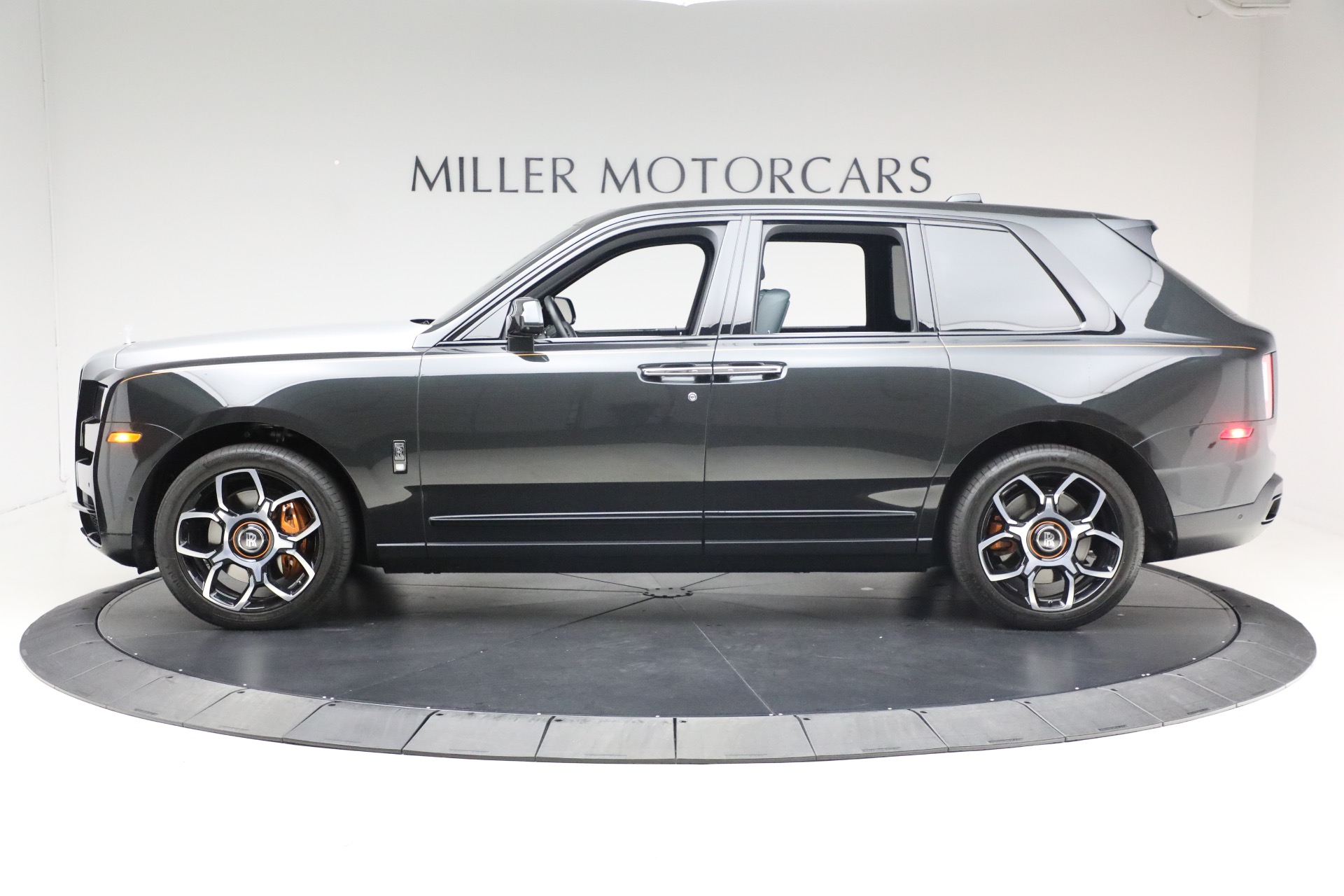 Used-2024-Rolls-Royce-Black-Badge-Cullinan