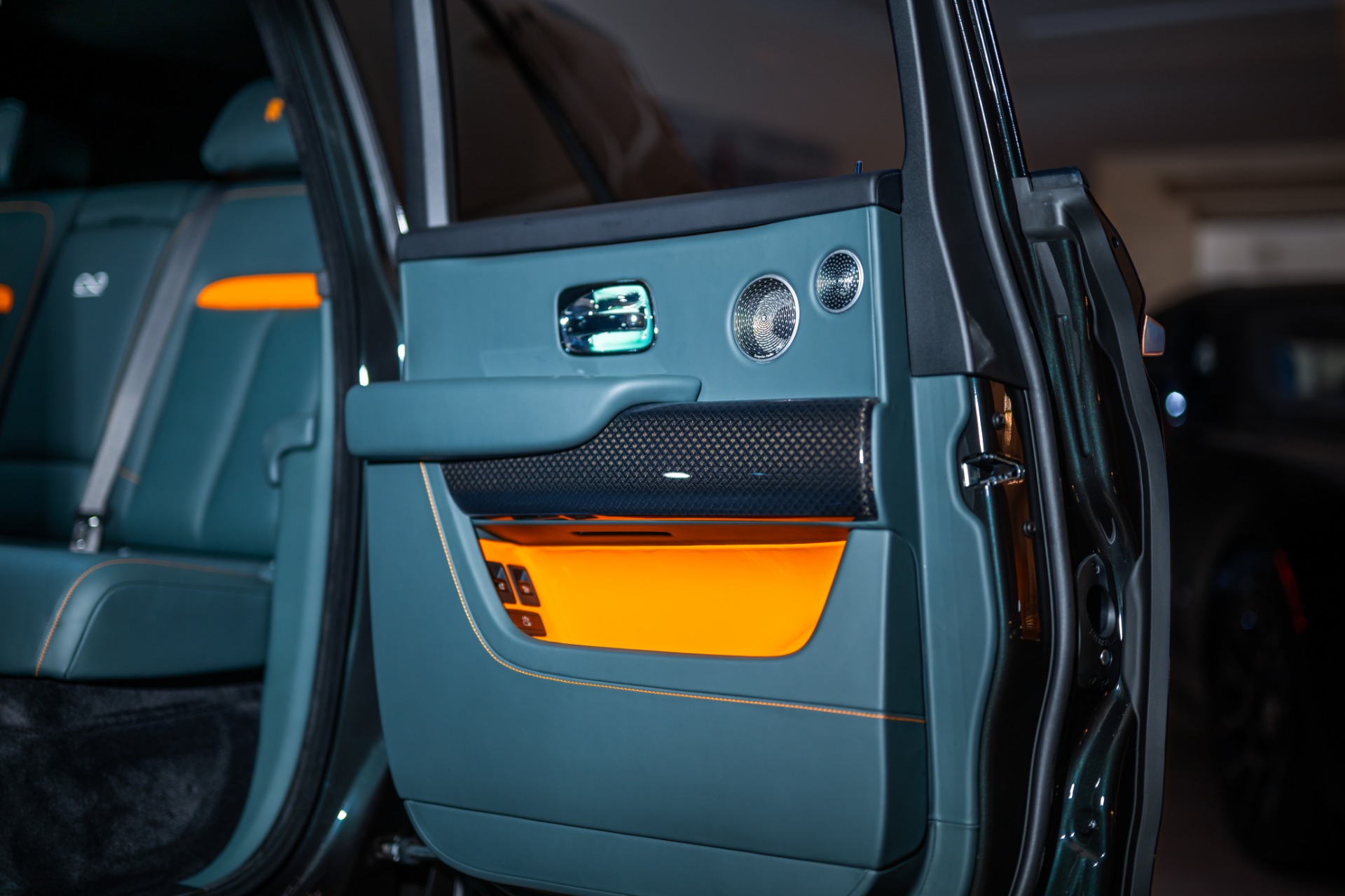 Used-2024-Rolls-Royce-Black-Badge-Cullinan